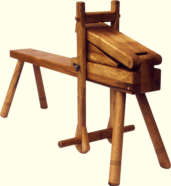 traditioneller schnitzbock; 2002; eiche massiv